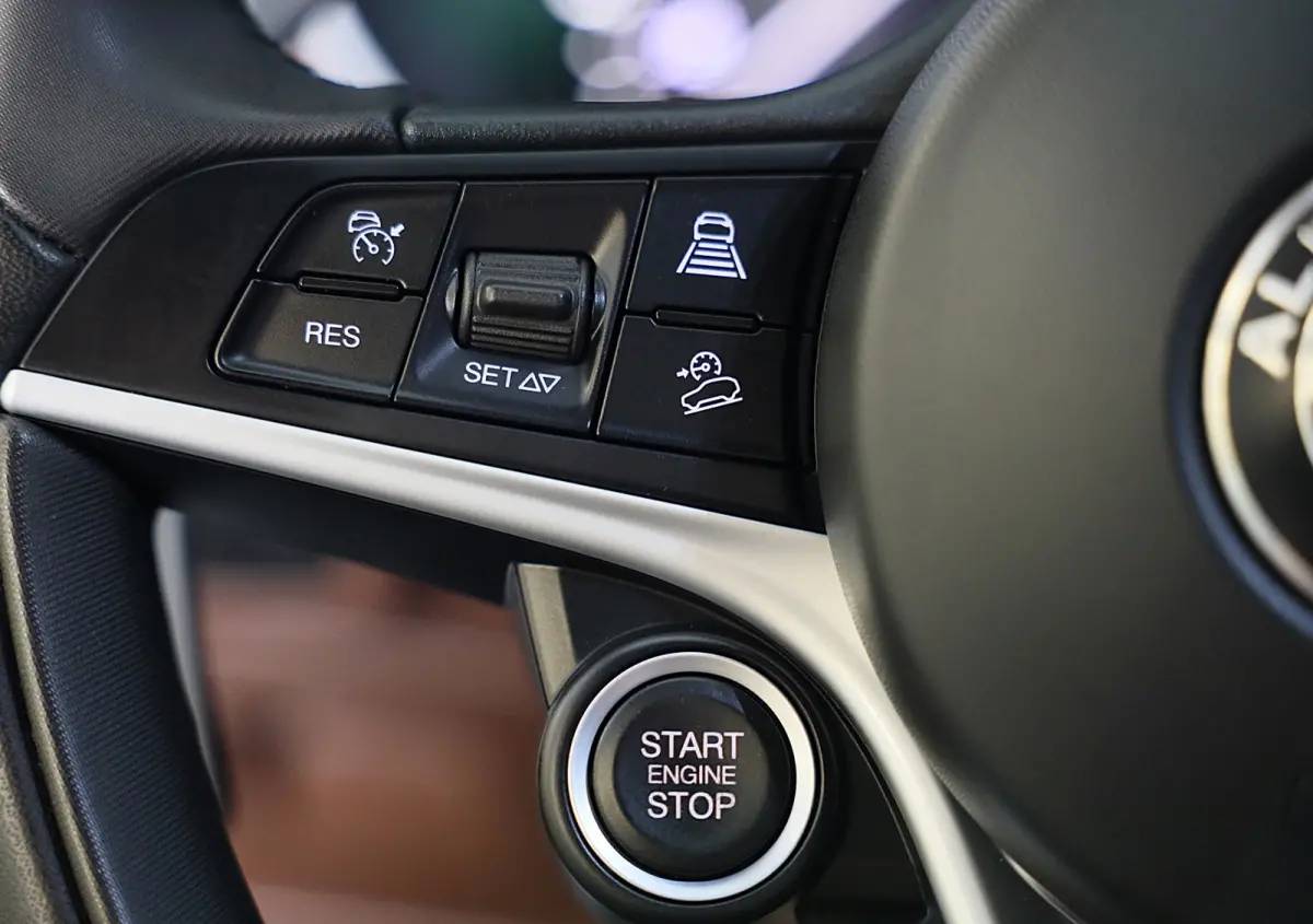 2.0 T AWD Veloce / Cognac Leder / Acc / Lane Assist / Memory / Elek Stoelen / Navi / Camera / 20 Inch