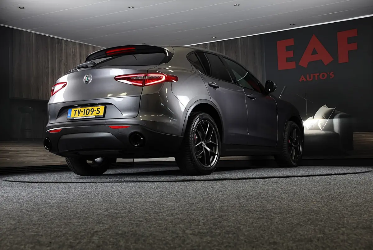 2.0 T AWD Veloce / Cognac Leder / Acc / Lane Assist / Memory / Elek Stoelen / Navi / Camera / 20 Inch
