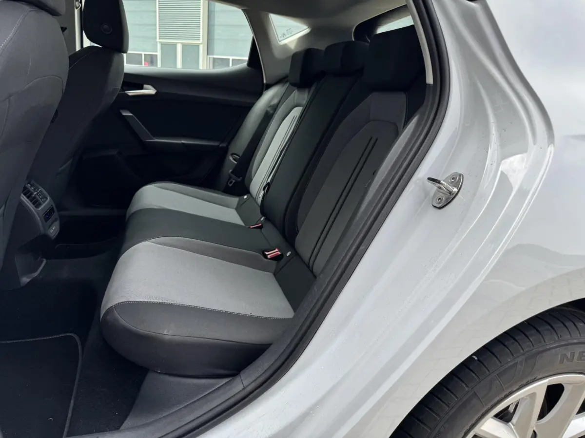 1.5 eTSI Style | Digital cockpit | Carplay | LED | Cruise | Navigatie | DAB | Climate | Sensoren