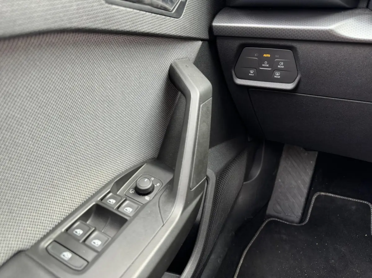 1.5 eTSI Style | Digital cockpit | Carplay | LED | Cruise | Navigatie | DAB | Climate | Sensoren