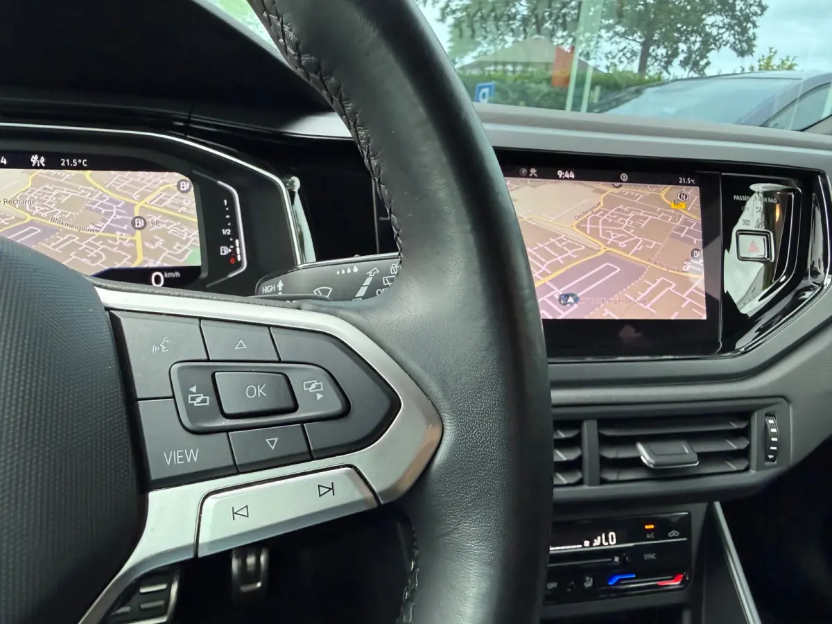 1.0 TSI R-Line - Automaat - Navi - Camera - LED - Climate - Org.nl