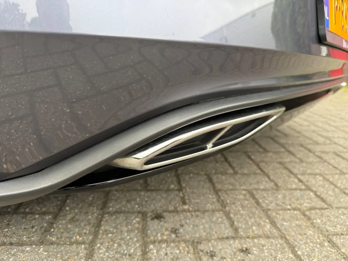 1.0 TSI R-Line - Automaat - Navi - Camera - LED - Climate - Org.nl
