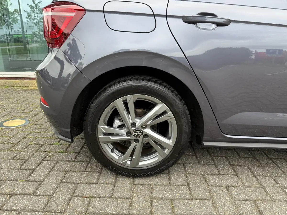 1.0 TSI R-Line - Automaat - Navi - Camera - LED - Climate - Org.nl