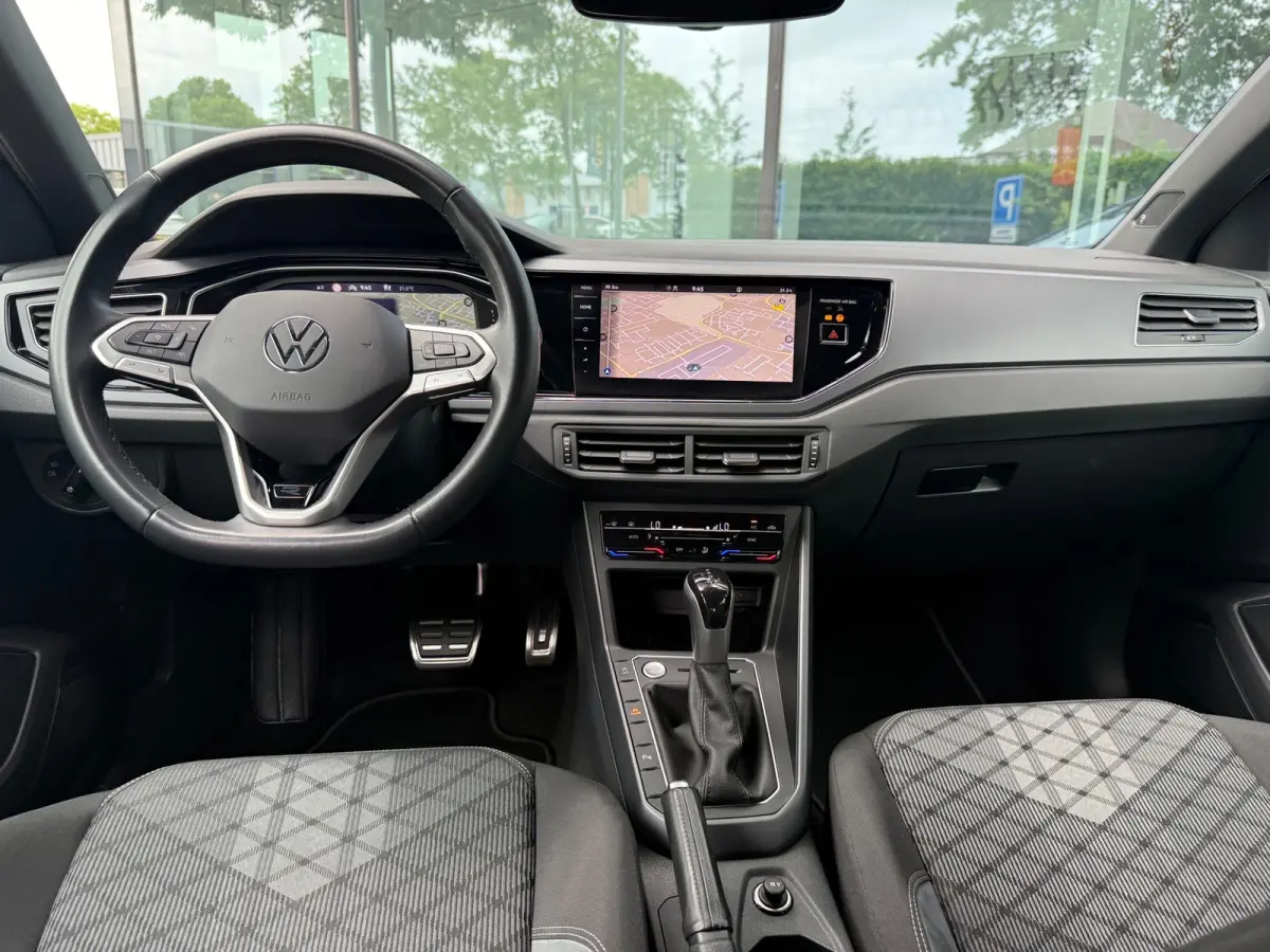 1.0 TSI R-Line - Automaat - Navi - Camera - LED - Climate - Org.nl