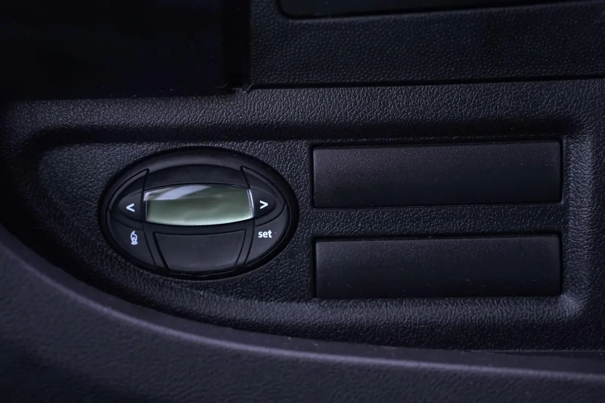 2.2 D 140 pk L4H2 Airco, Cruise Control Laadruimte Pakket, Lane Assist, Slechts 26 dkm, 2-Zits