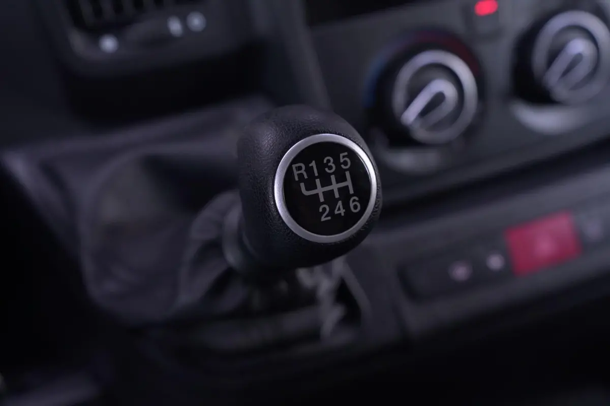 2.2 D 140 pk L4H2 Airco, Cruise Control Laadruimte Pakket, Lane Assist, Slechts 26 dkm, 2-Zits