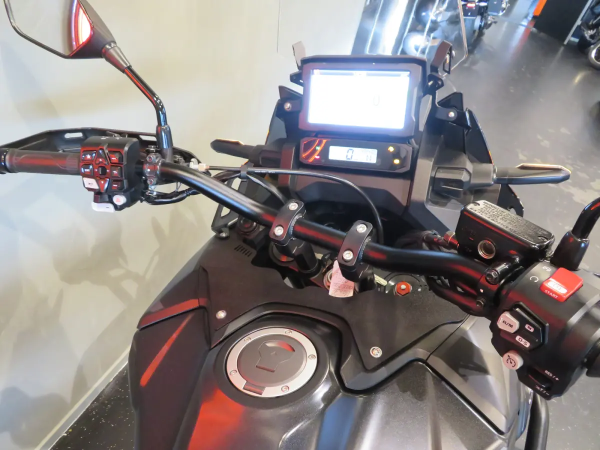CRF 1100 DCT AFRICA TWIN TOP!