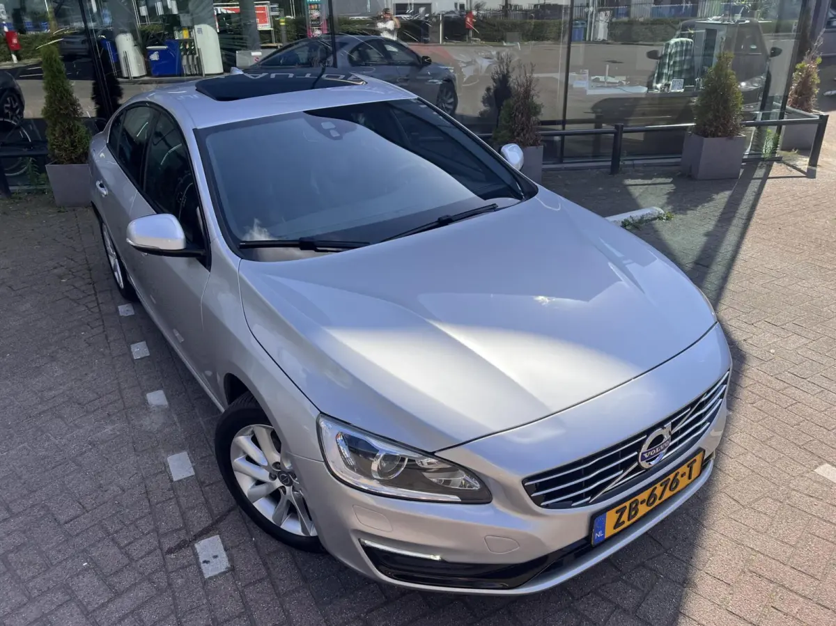 1.5 T2 Polar+ Dynamic Airco Cruise Dak Leder NAP