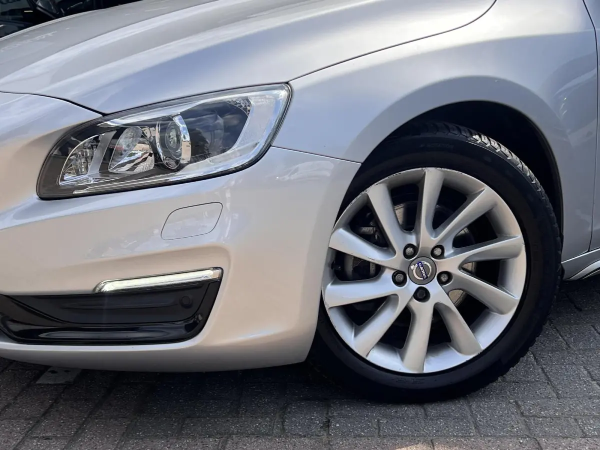 1.5 T2 Polar+ Dynamic Airco Cruise Dak Leder NAP