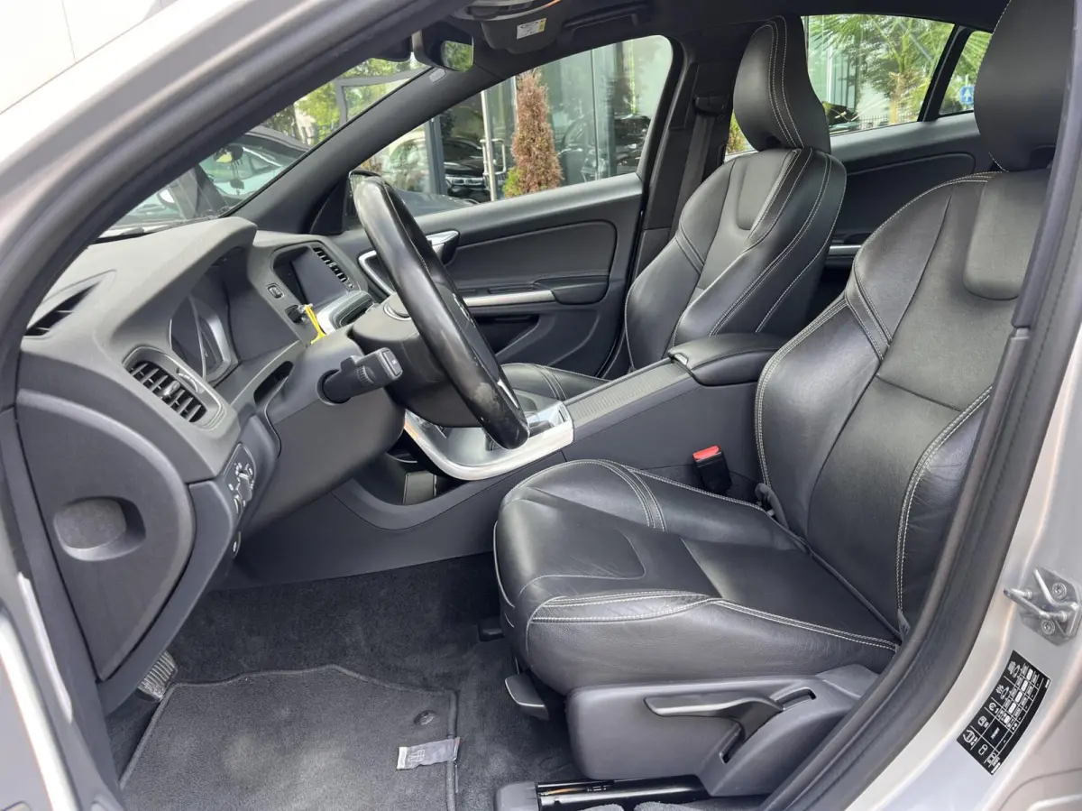 1.5 T2 Polar+ Dynamic Airco Cruise Dak Leder NAP