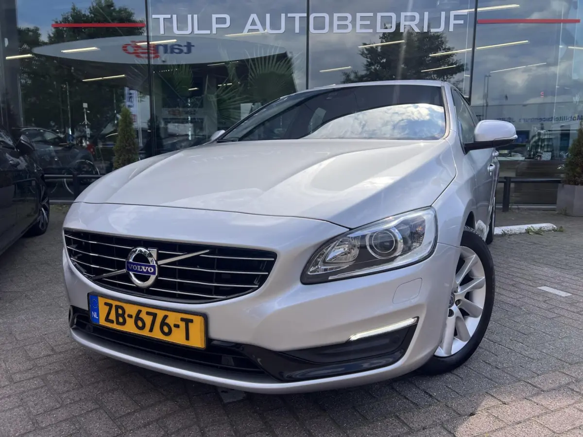 1.5 T2 Polar+ Dynamic Airco Cruise Dak Leder NAP