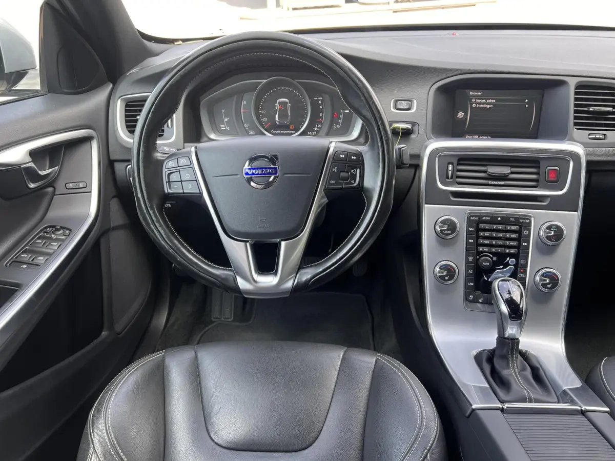 1.5 T2 Polar+ Dynamic Airco Cruise Dak Leder NAP