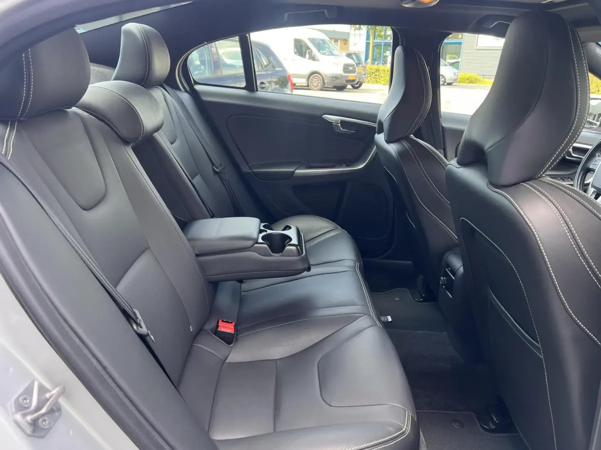 1.5 T2 Polar+ Dynamic Airco Cruise Dak Leder NAP