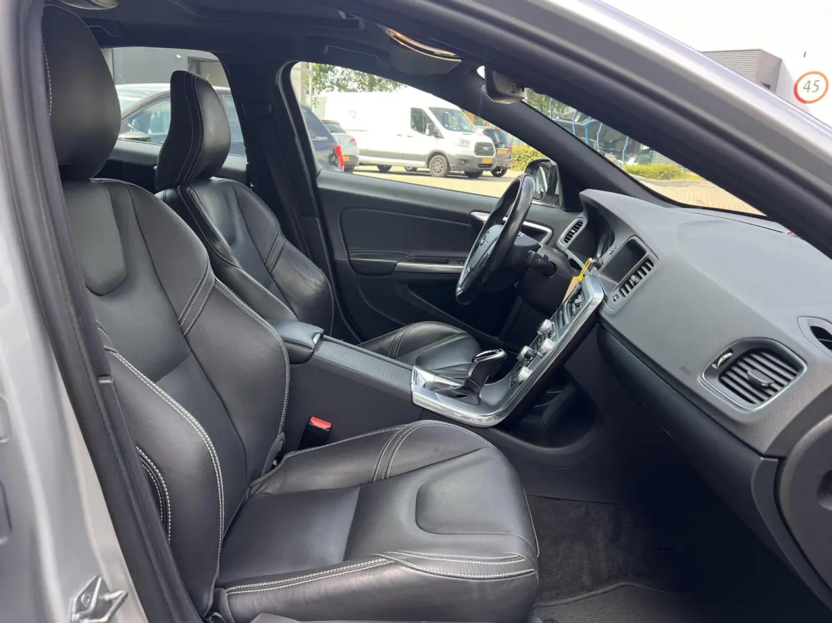 1.5 T2 Polar+ Dynamic Airco Cruise Dak Leder NAP