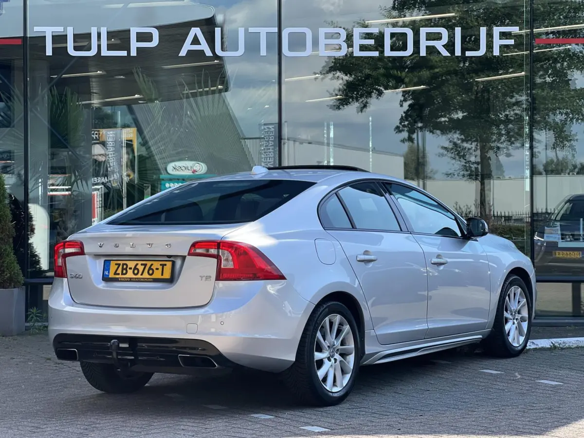 1.5 T2 Polar+ Dynamic Airco Cruise Dak Leder NAP