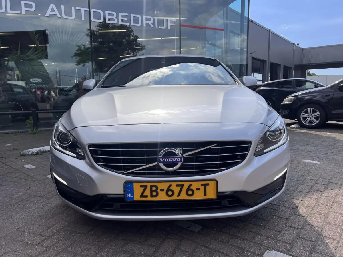 1.5 T2 Polar+ Dynamic Airco Cruise Dak Leder NAP