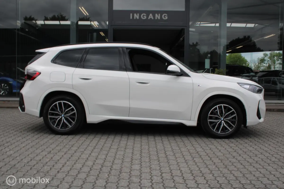 eDrive20 Essential Edition 67 kWh