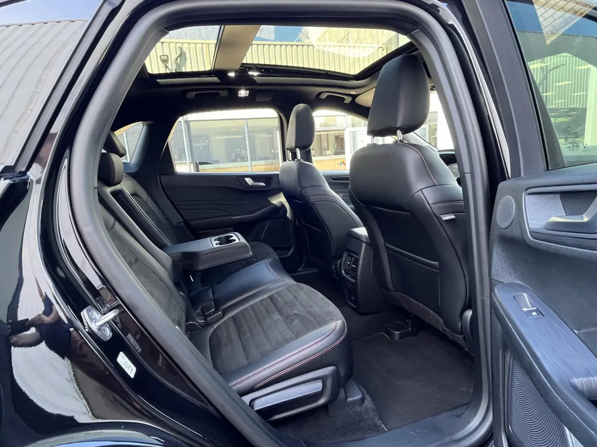 2.5 PHEV ST-Line | Voll.Historie/Navi/Adapt.Cruise/Pano.Dak/Elektr.Trekhaak/20"/Apple Carplay-Android Auto
