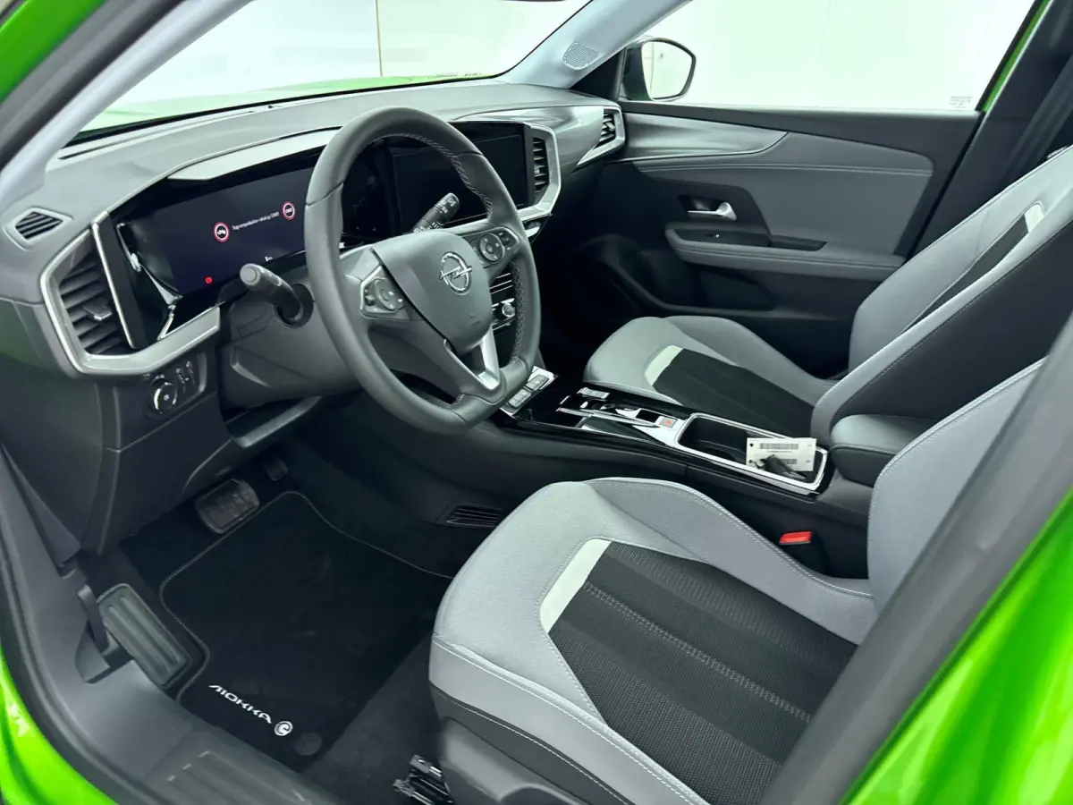 EV 50kWh 136pk Elegance | Accu 98% | Navigatie | Achteruitrijcamera | Climate Control