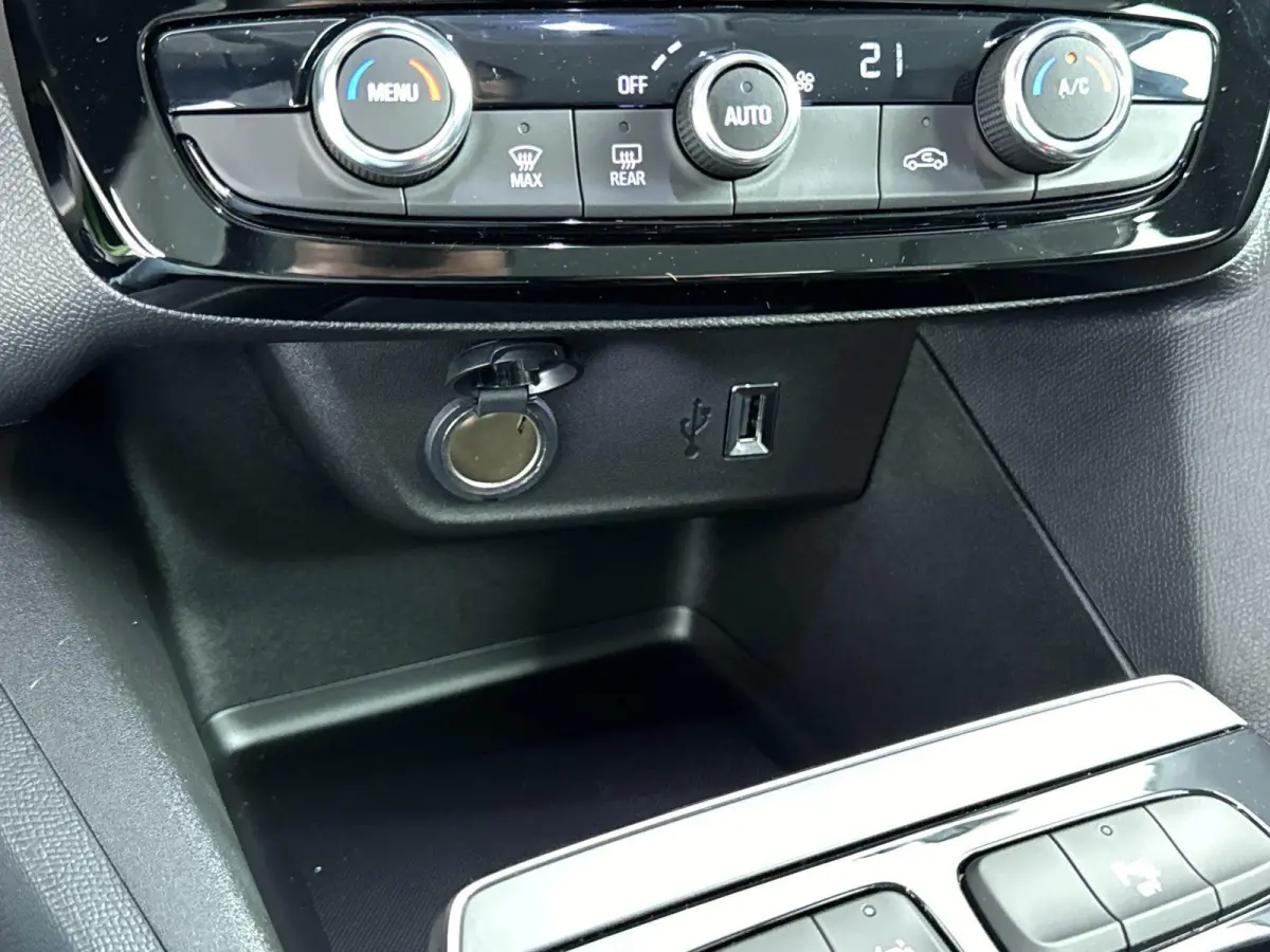 EV 50kWh 136pk Elegance | Accu 98% | Navigatie | Achteruitrijcamera | Climate Control
