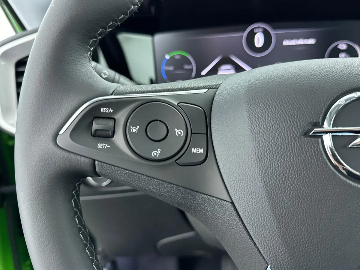 EV 50kWh 136pk Elegance | Accu 98% | Navigatie | Achteruitrijcamera | Climate Control
