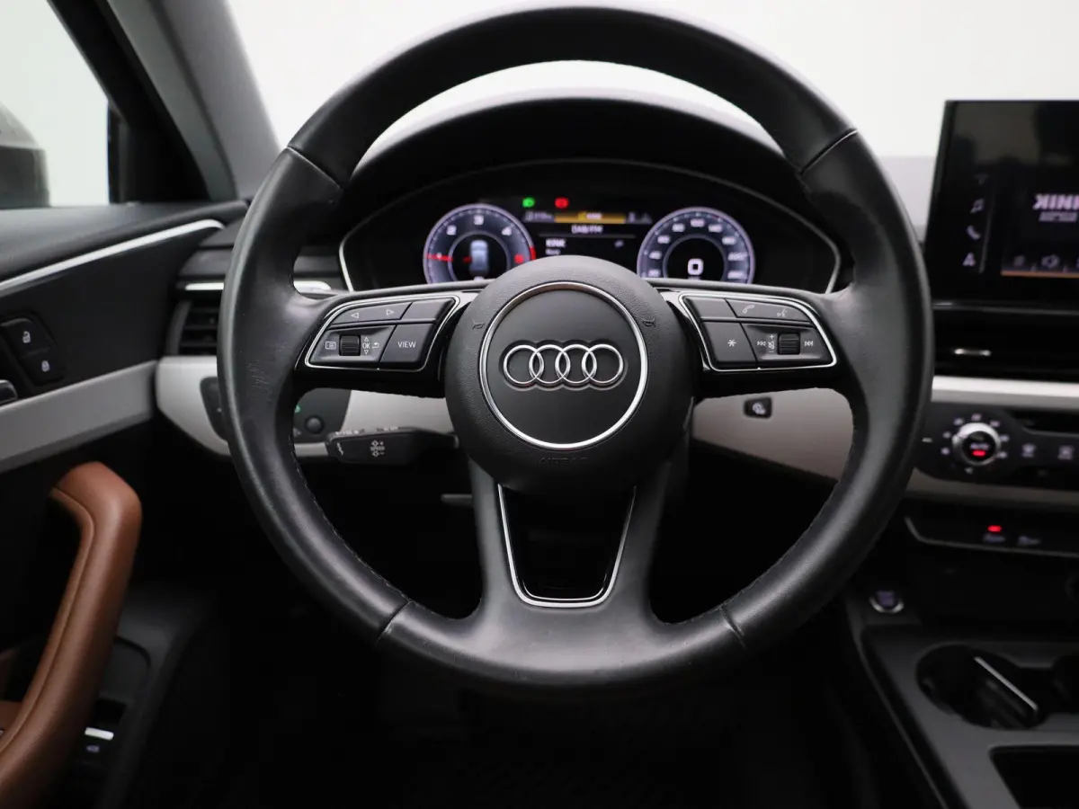 2.0 30 TDI S tronic Attraction AUTOMAAT | VIRTUEEL | LEDER | NAVIGATIE | ELEKTRISCHE KOFFERKLEP | LED | KEYLES | PDC | STOELVERWARMING | CLIMA | CRUISE | DAB | 12 MAANDEN BOVAG GARANTIE |