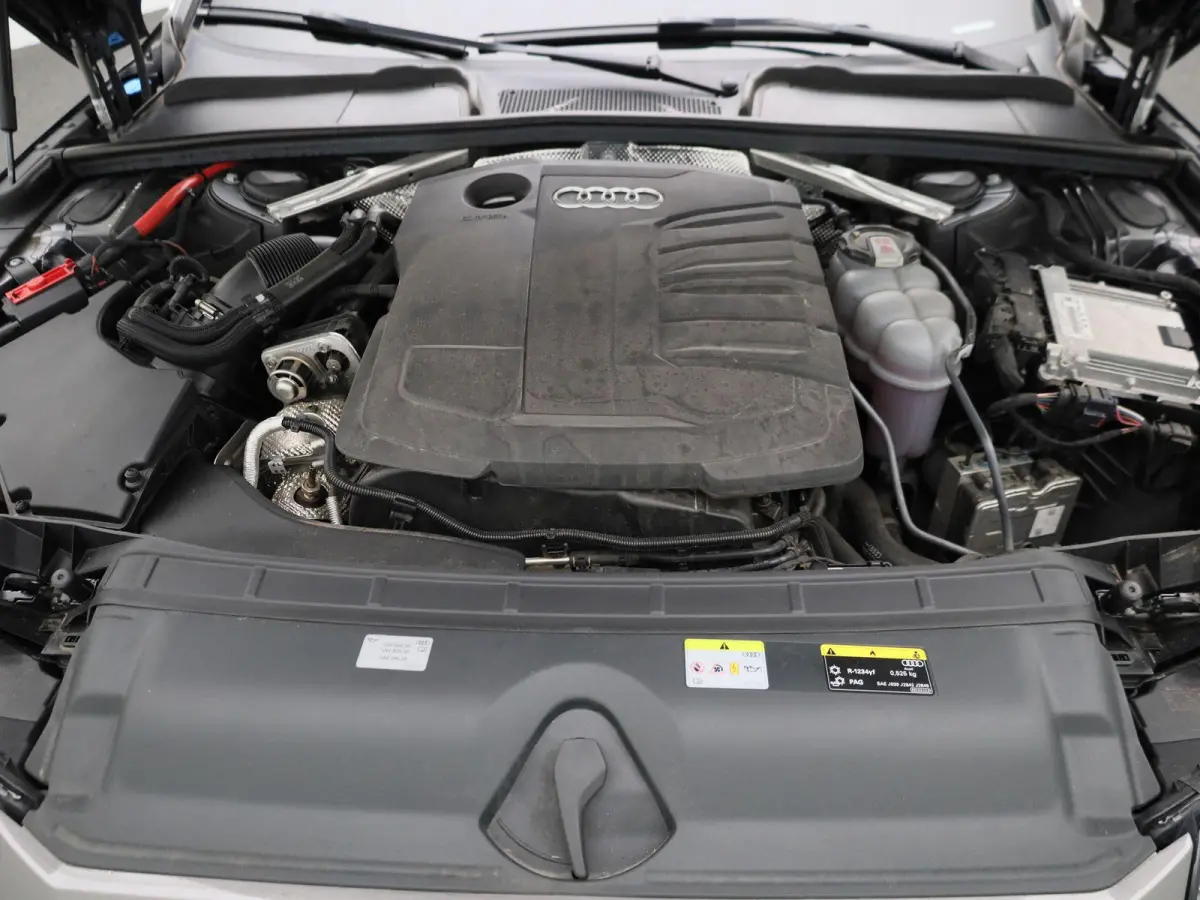 2.0 30 TDI S tronic Attraction AUTOMAAT | VIRTUEEL | LEDER | NAVIGATIE | ELEKTRISCHE KOFFERKLEP | LED | KEYLES | PDC | STOELVERWARMING | CLIMA | CRUISE | DAB | 12 MAANDEN BOVAG GARANTIE |