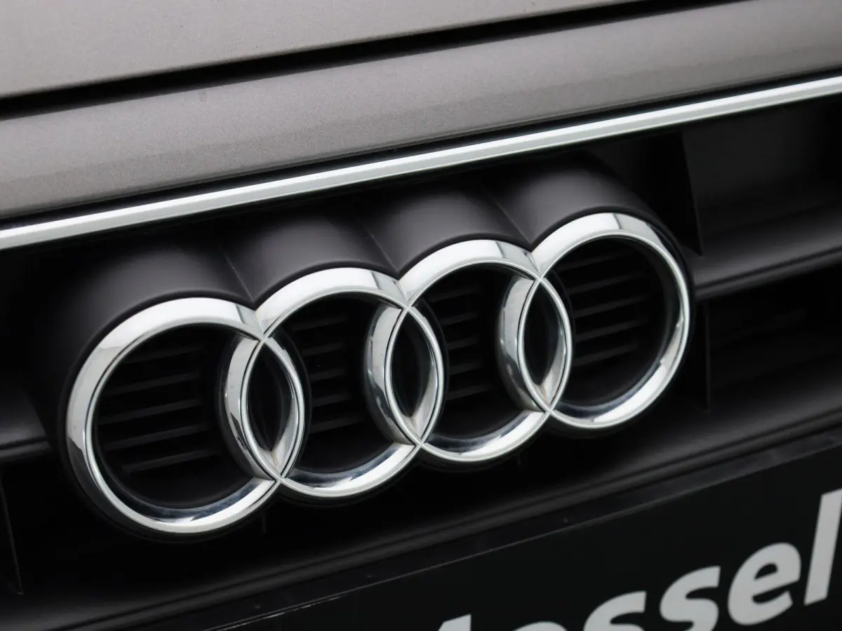2.0 30 TDI S tronic Attraction AUTOMAAT | VIRTUEEL | LEDER | NAVIGATIE | ELEKTRISCHE KOFFERKLEP | LED | KEYLES | PDC | STOELVERWARMING | CLIMA | CRUISE | DAB | 12 MAANDEN BOVAG GARANTIE |