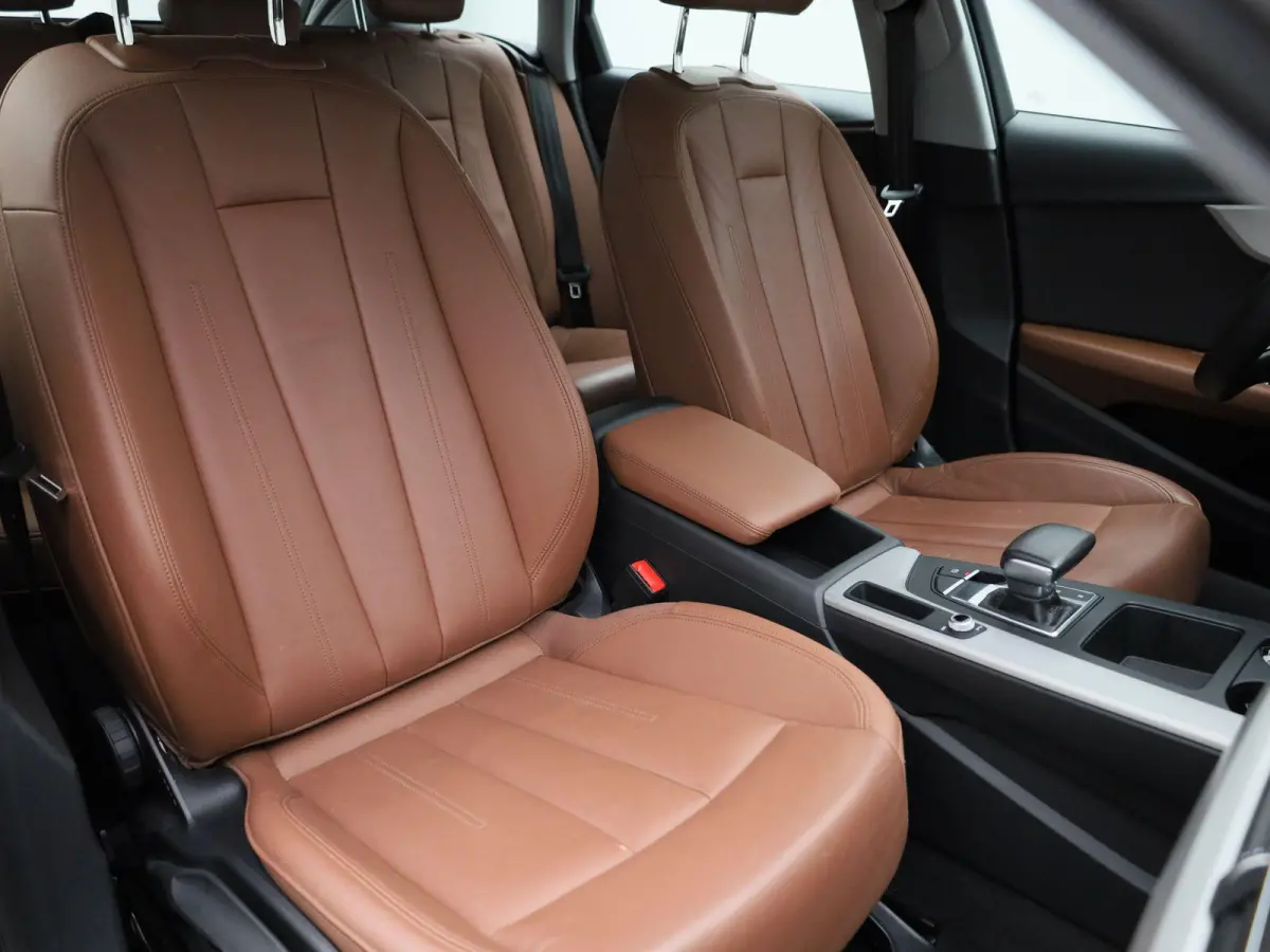 2.0 30 TDI S tronic Attraction AUTOMAAT | VIRTUEEL | LEDER | NAVIGATIE | ELEKTRISCHE KOFFERKLEP | LED | KEYLES | PDC | STOELVERWARMING | CLIMA | CRUISE | DAB | 12 MAANDEN BOVAG GARANTIE |
