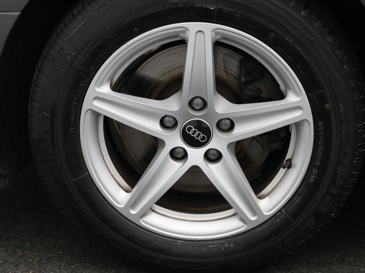 2.0 30 TDI S tronic Attraction AUTOMAAT | VIRTUEEL | LEDER | NAVIGATIE | ELEKTRISCHE KOFFERKLEP | LED | KEYLES | PDC | STOELVERWARMING | CLIMA | CRUISE | DAB | 12 MAANDEN BOVAG GARANTIE |