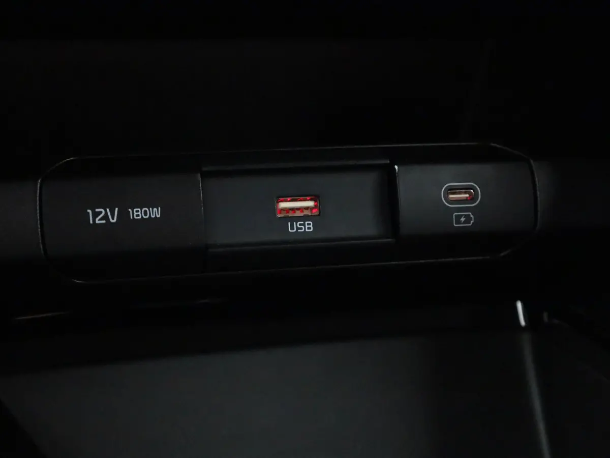 cee'd Pulse 1.0 T-GDi 120 ISG CAMERA | CRUISE | APPLE CARPLAY | HALF-LEER | PDC | LMV | AIRCO | 12 MAANDEN BOVAG GARANTIE |