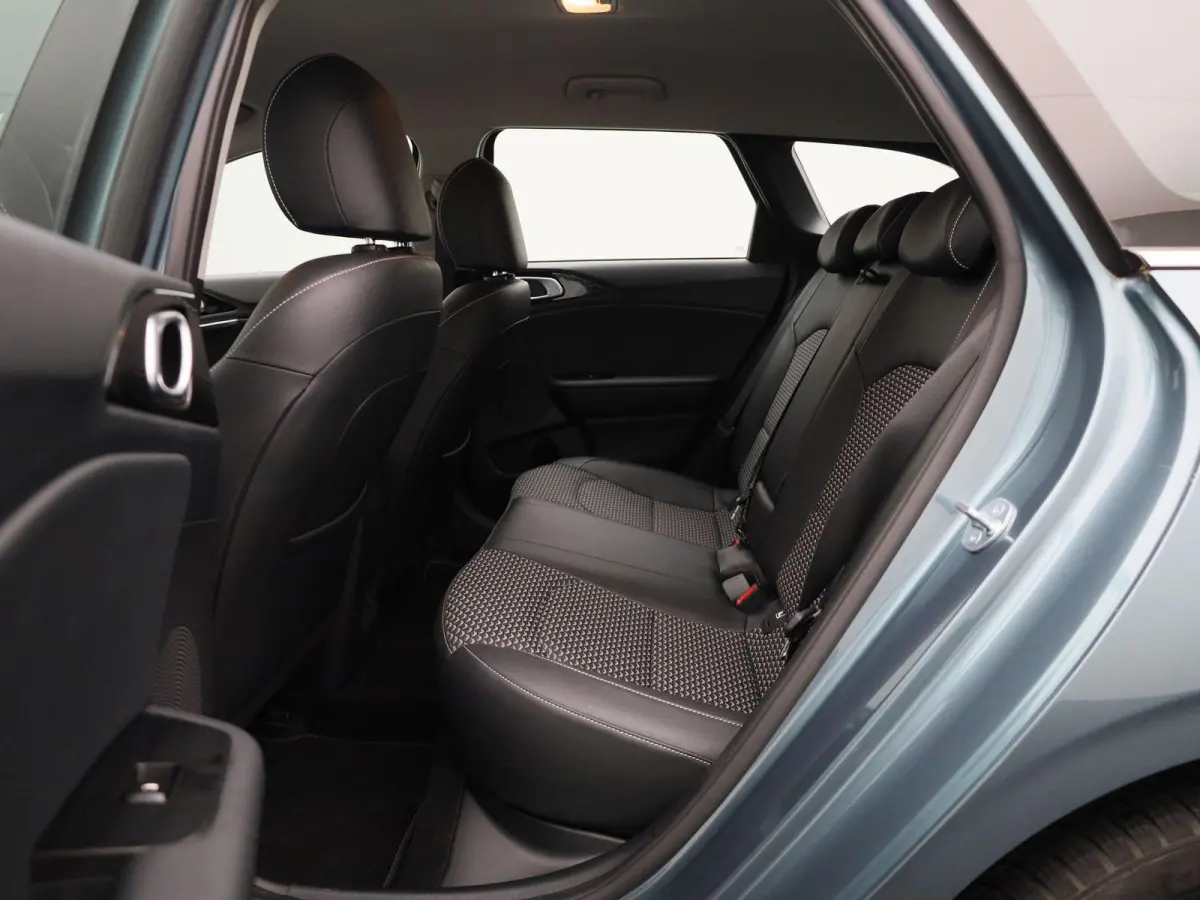 cee'd Pulse 1.0 T-GDi 120 ISG CAMERA | CRUISE | APPLE CARPLAY | HALF-LEER | PDC | LMV | AIRCO | 12 MAANDEN BOVAG GARANTIE |