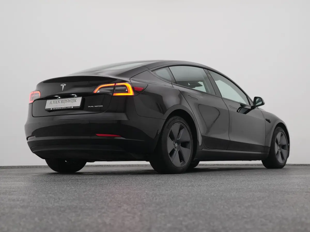Long Range AWD 75 kWh | PANO | CAMERA | STOELVERWARMING