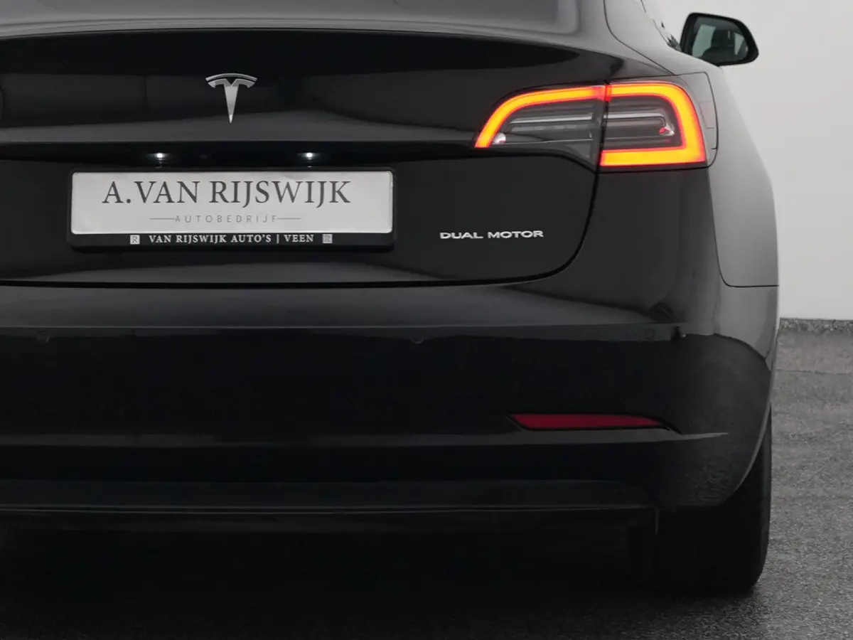 Long Range AWD 75 kWh | PANO | CAMERA | STOELVERWARMING