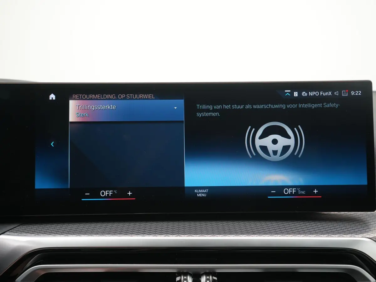 330e | Automaat | M Sportpakket / BMW 50 Jahre | HUD | Schuif Dak | BMW Live Cockpit Plus | BMW Individual hoogglans Shadow Line |  DAB-Tuner |  Ambiance verlichting | 12 Maanden BOVAG Garan