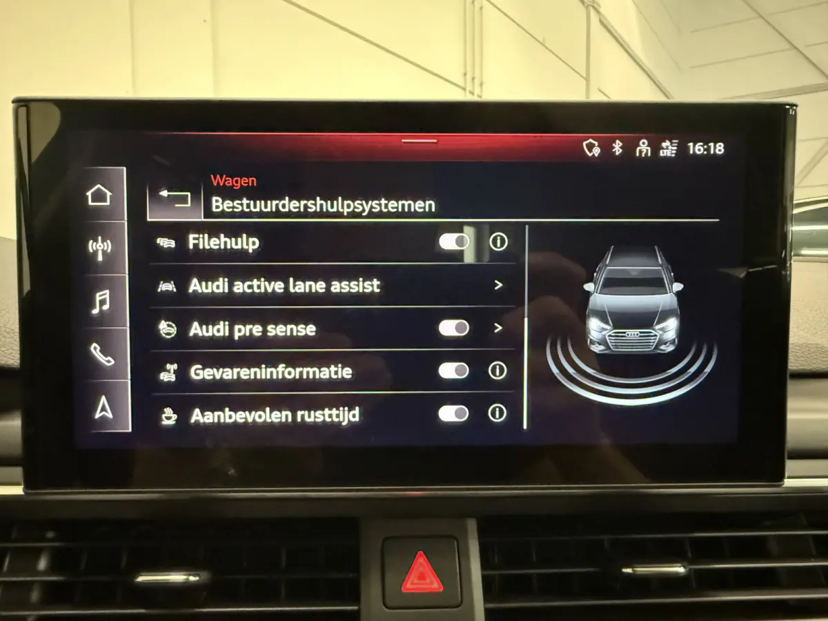 40 TFSI 204PK S-Line Facelift PANO/TREKHAAK/ACC/LED/19"AUDI-SPORT/STOEL+STUURVERW/PRIVACY/DYNAMIC-LED/SPORT-PAKKET/MYTHOSSCHWARZ/VOLLEDIG AUDI DEALER HISTORIE, NET OH BEURT GEHAD