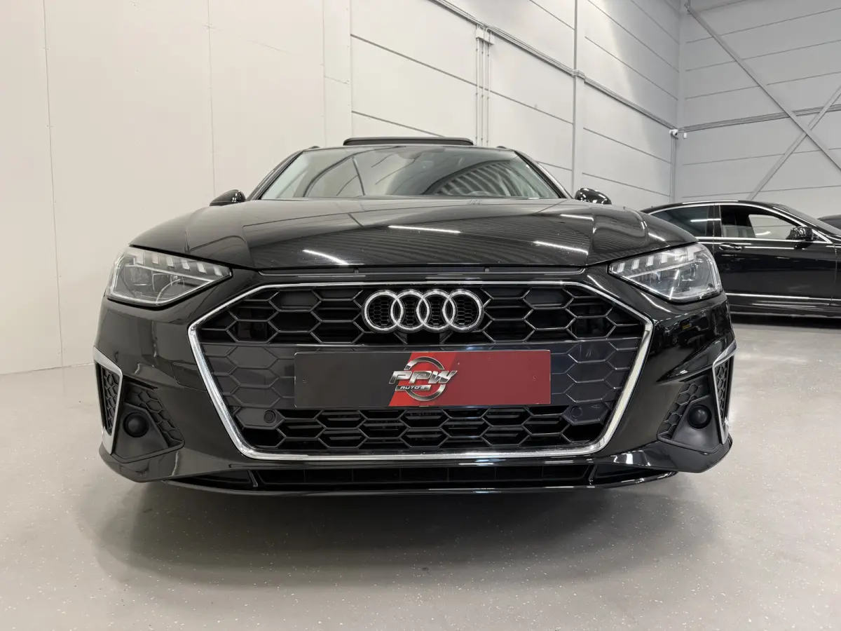 40 TFSI 204PK S-Line Facelift PANO/TREKHAAK/ACC/LED/19"AUDI-SPORT/STOEL+STUURVERW/PRIVACY/DYNAMIC-LED/SPORT-PAKKET/MYTHOSSCHWARZ/VOLLEDIG AUDI DEALER HISTORIE, NET OH BEURT GEHAD