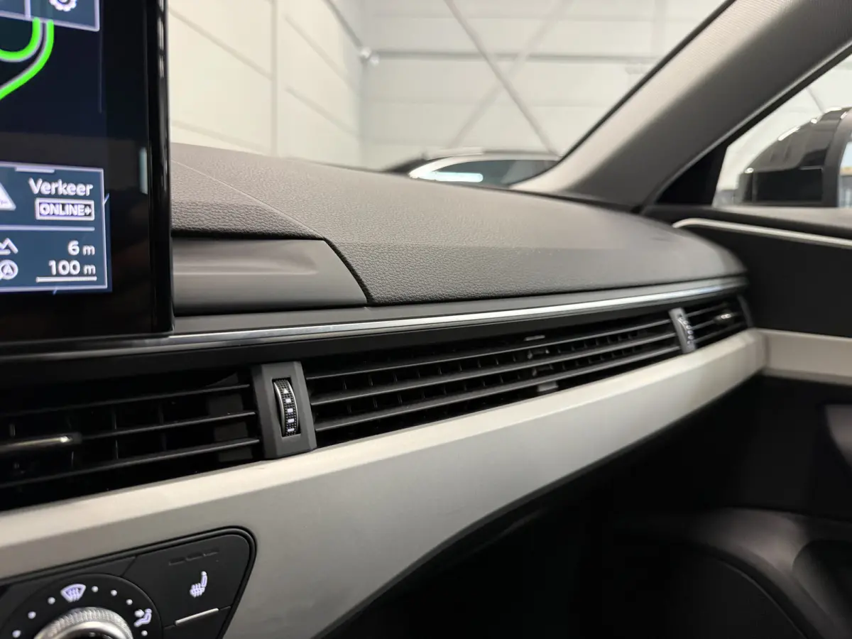 40 TFSI 204PK S-Line Facelift PANO/TREKHAAK/ACC/LED/19"AUDI-SPORT/STOEL+STUURVERW/PRIVACY/DYNAMIC-LED/SPORT-PAKKET/MYTHOSSCHWARZ/VOLLEDIG AUDI DEALER HISTORIE, NET OH BEURT GEHAD