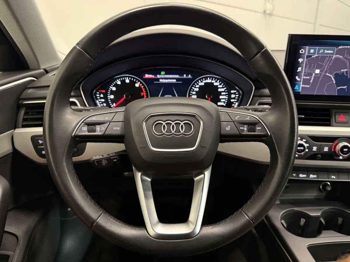 40 TFSI 204PK S-Line Facelift PANO/TREKHAAK/ACC/LED/19"AUDI-SPORT/STOEL+STUURVERW/PRIVACY/DYNAMIC-LED/SPORT-PAKKET/MYTHOSSCHWARZ/VOLLEDIG AUDI DEALER HISTORIE, NET OH BEURT GEHAD