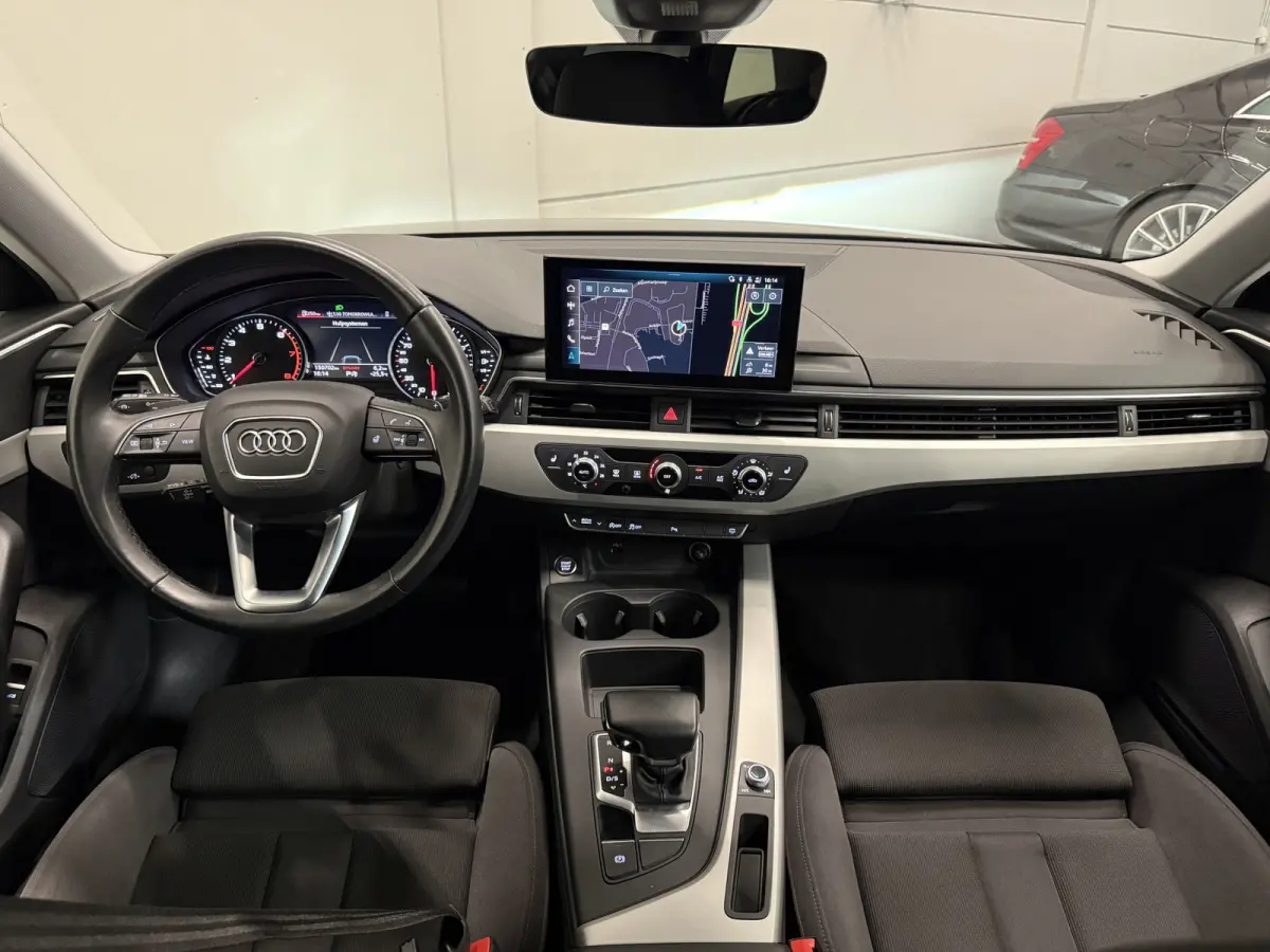 40 TFSI 204PK S-Line Facelift PANO/TREKHAAK/ACC/LED/19"AUDI-SPORT/STOEL+STUURVERW/PRIVACY/DYNAMIC-LED/SPORT-PAKKET/MYTHOSSCHWARZ/VOLLEDIG AUDI DEALER HISTORIE, NET OH BEURT GEHAD