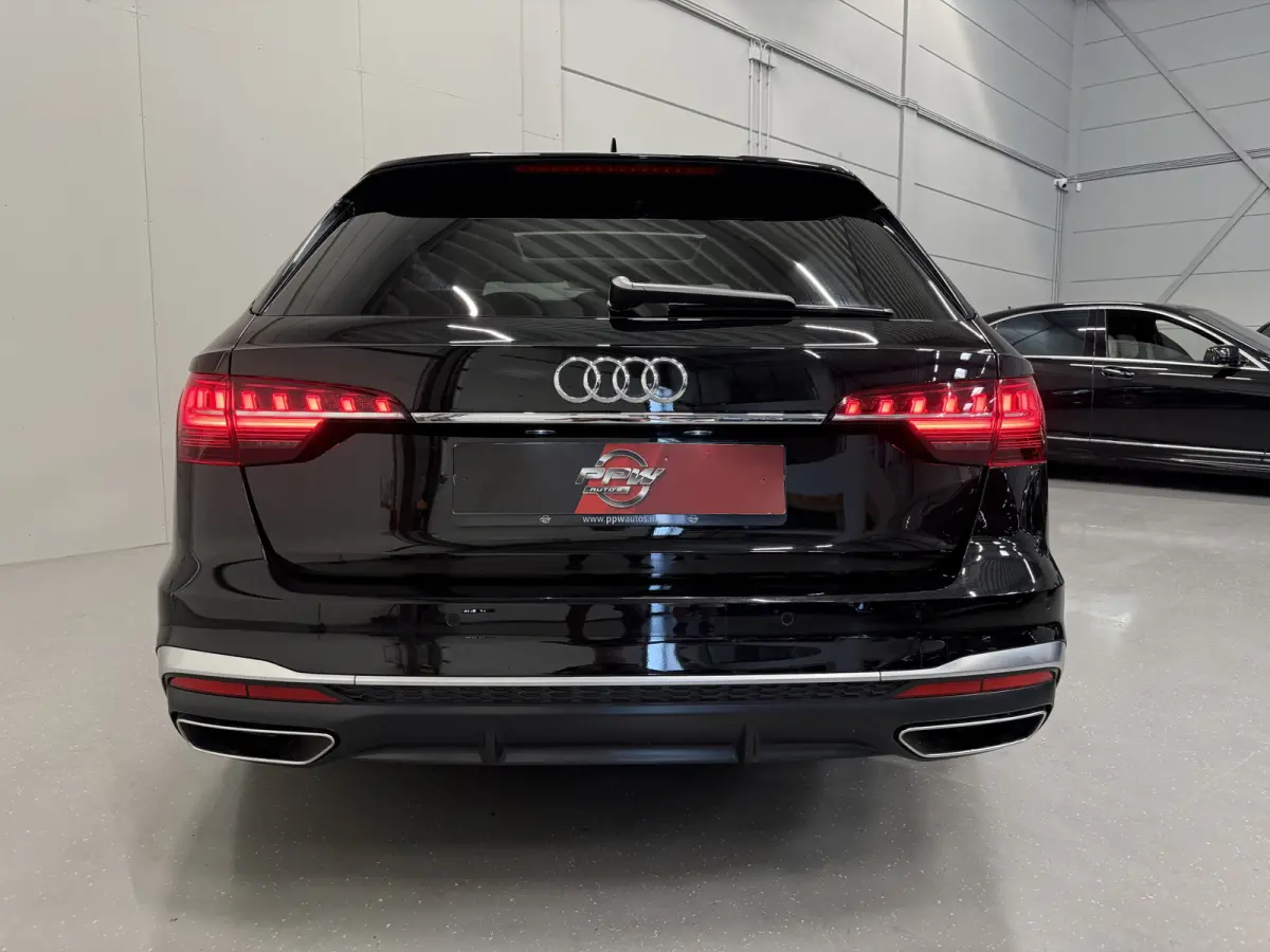 40 TFSI 204PK S-Line Facelift PANO/TREKHAAK/ACC/LED/19"AUDI-SPORT/STOEL+STUURVERW/PRIVACY/DYNAMIC-LED/SPORT-PAKKET/MYTHOSSCHWARZ/VOLLEDIG AUDI DEALER HISTORIE, NET OH BEURT GEHAD
