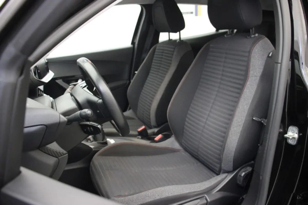 1.2 PureTech 100 Active - Carplay, Navi, Cruise