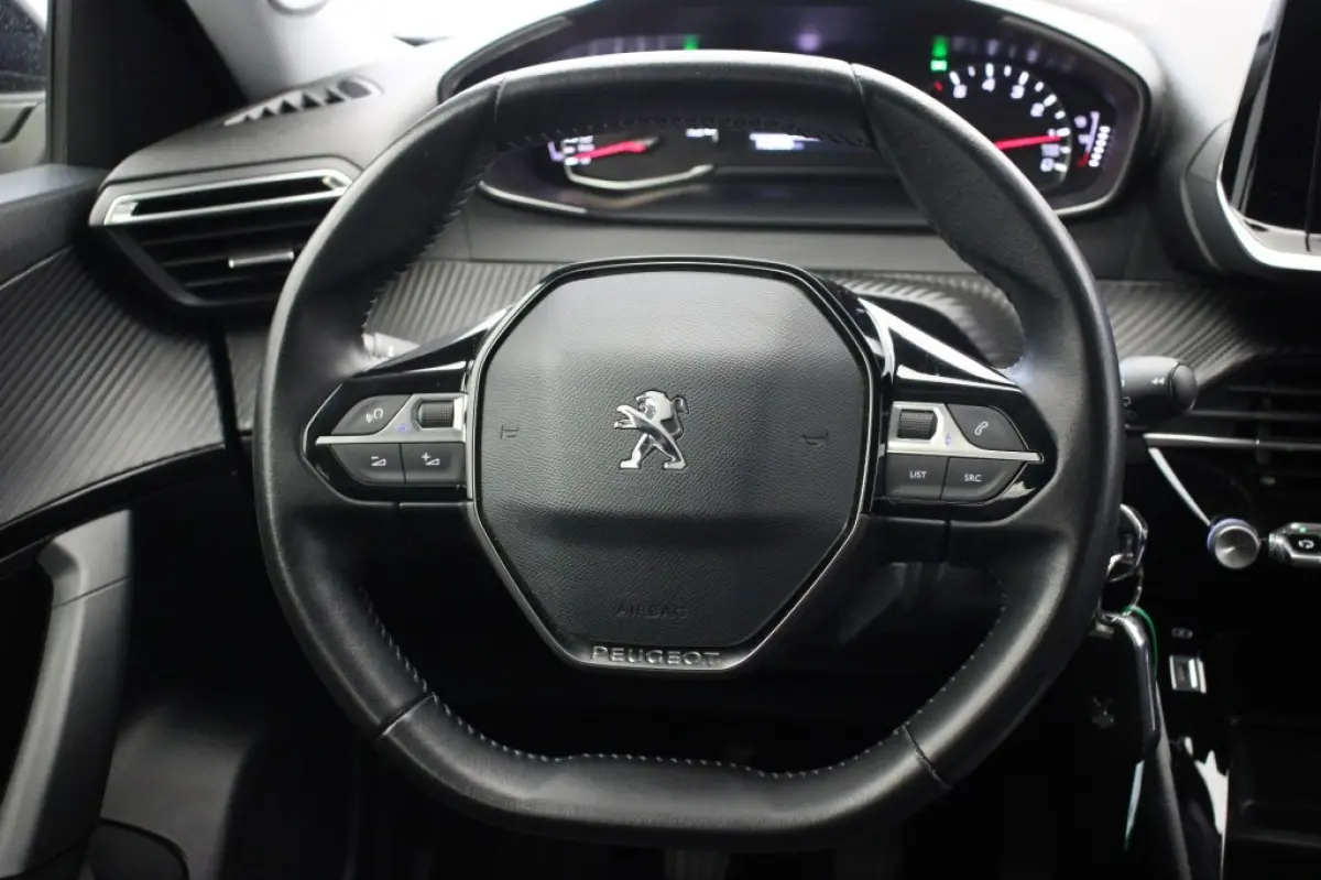 1.2 PureTech 100 Active - Carplay, Navi, Cruise