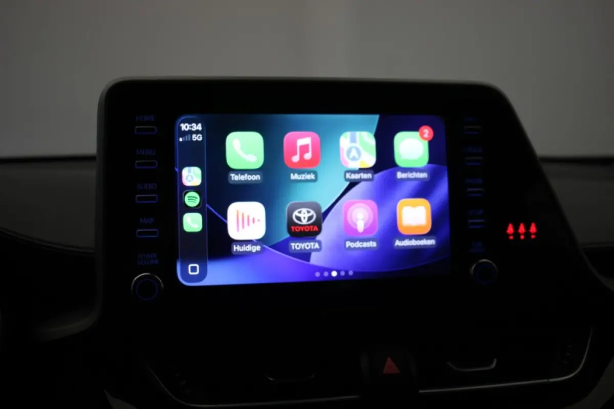 1.8 Hybrid Business - Carplay, Camera, Cruise, Clima