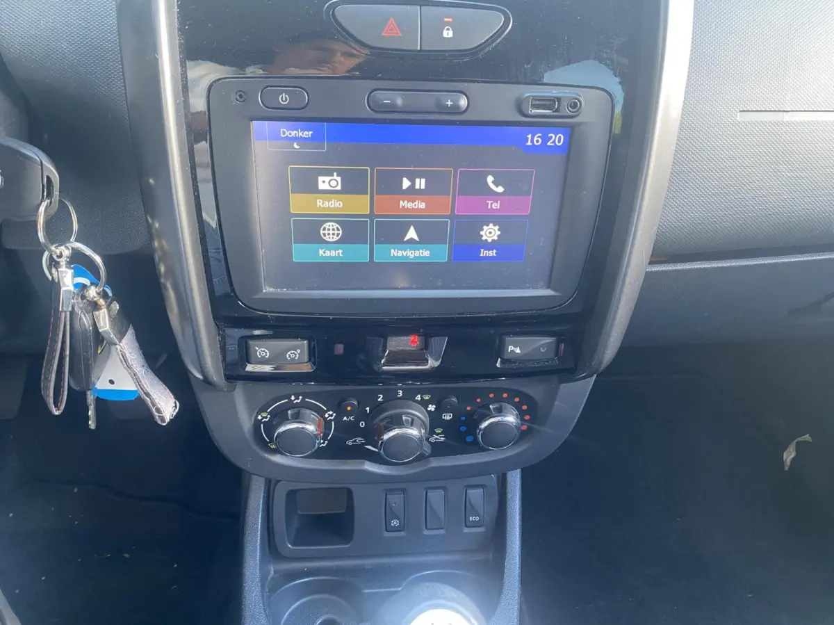 1.2 TCe 4x2 Blackshadow | Orig. NL-Auto | Dealer onderhouden | Trekhaak | Navi + Camera | Leder|