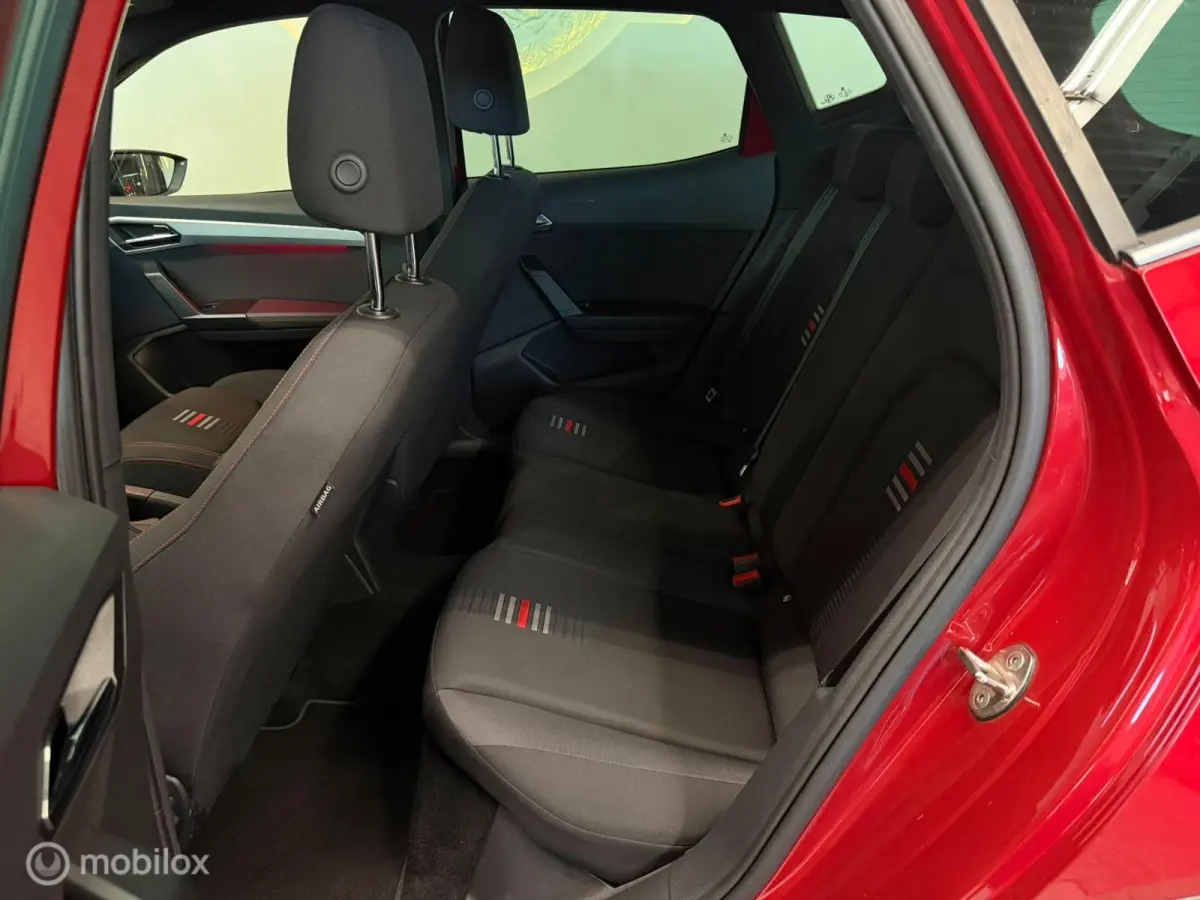 1.0 TSI FR Business Intense Keyless/Camera/Carplay