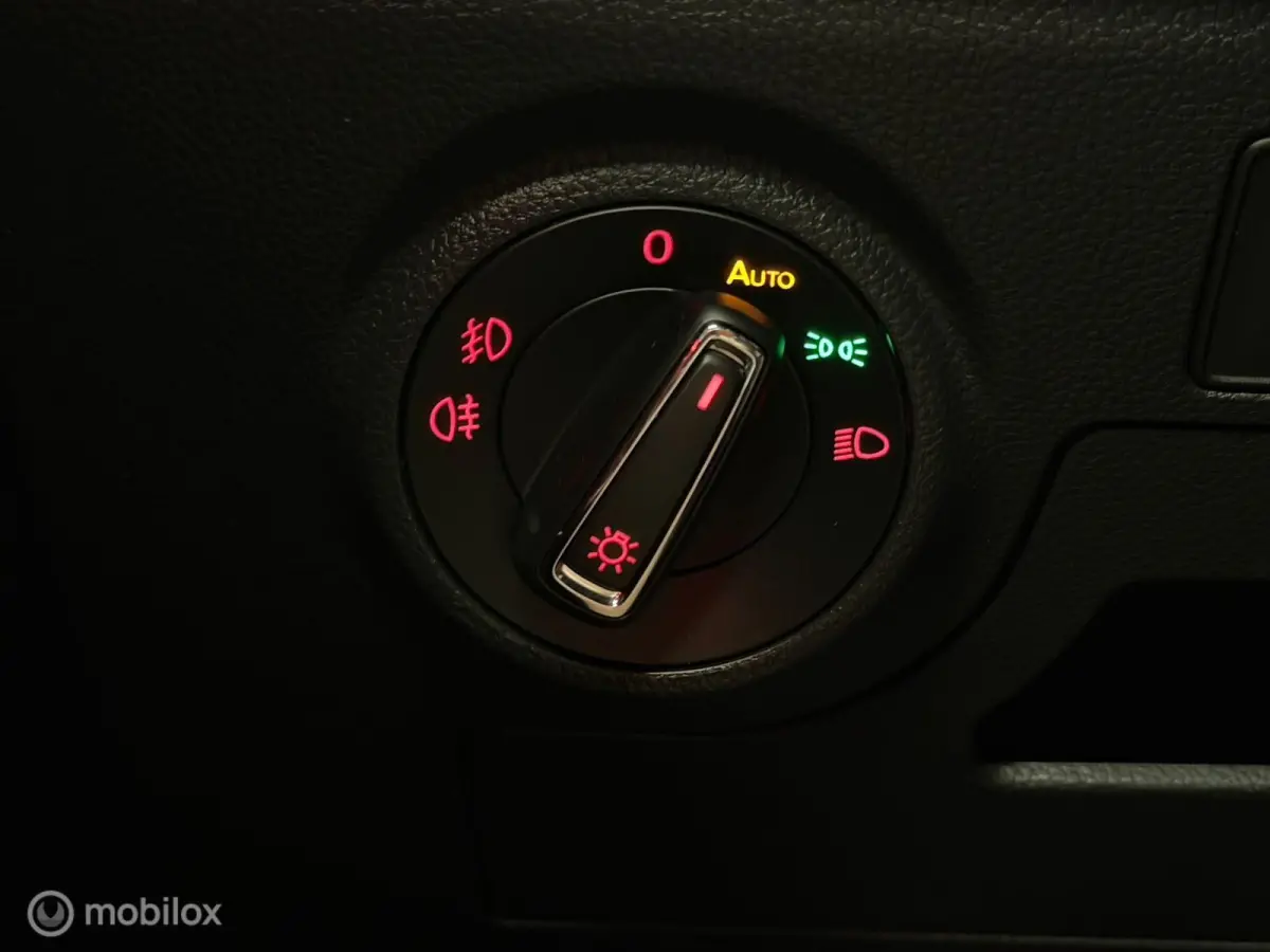 1.0 TSI FR Business Intense Keyless/Camera/Carplay