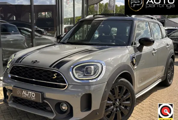Cooper ALL4 AT | FACELIFT | 1e Eigenaar | Dealeronderhouden | Virtual Cockpit | PANO | Stoelverwarming | Navigatie | Carplay | Elektrische Achterklep | Achteruitrijcamera | Parkeersensoren |
