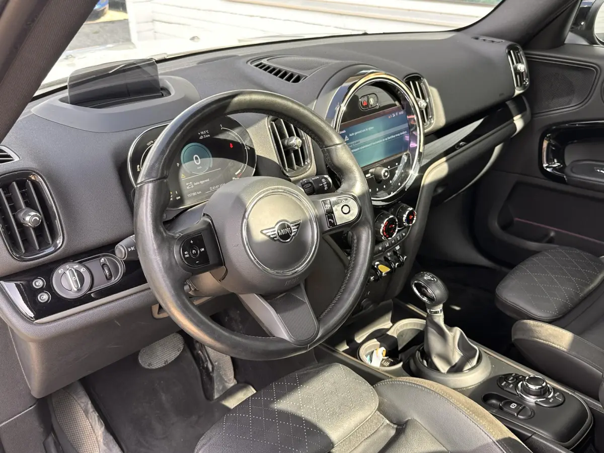 Cooper ALL4 AT | FACELIFT | 1e Eigenaar | Dealeronderhouden | Virtual Cockpit | PANO | Stoelverwarming | Navigatie | Carplay | Elektrische Achterklep | Achteruitrijcamera | Parkeersensoren |