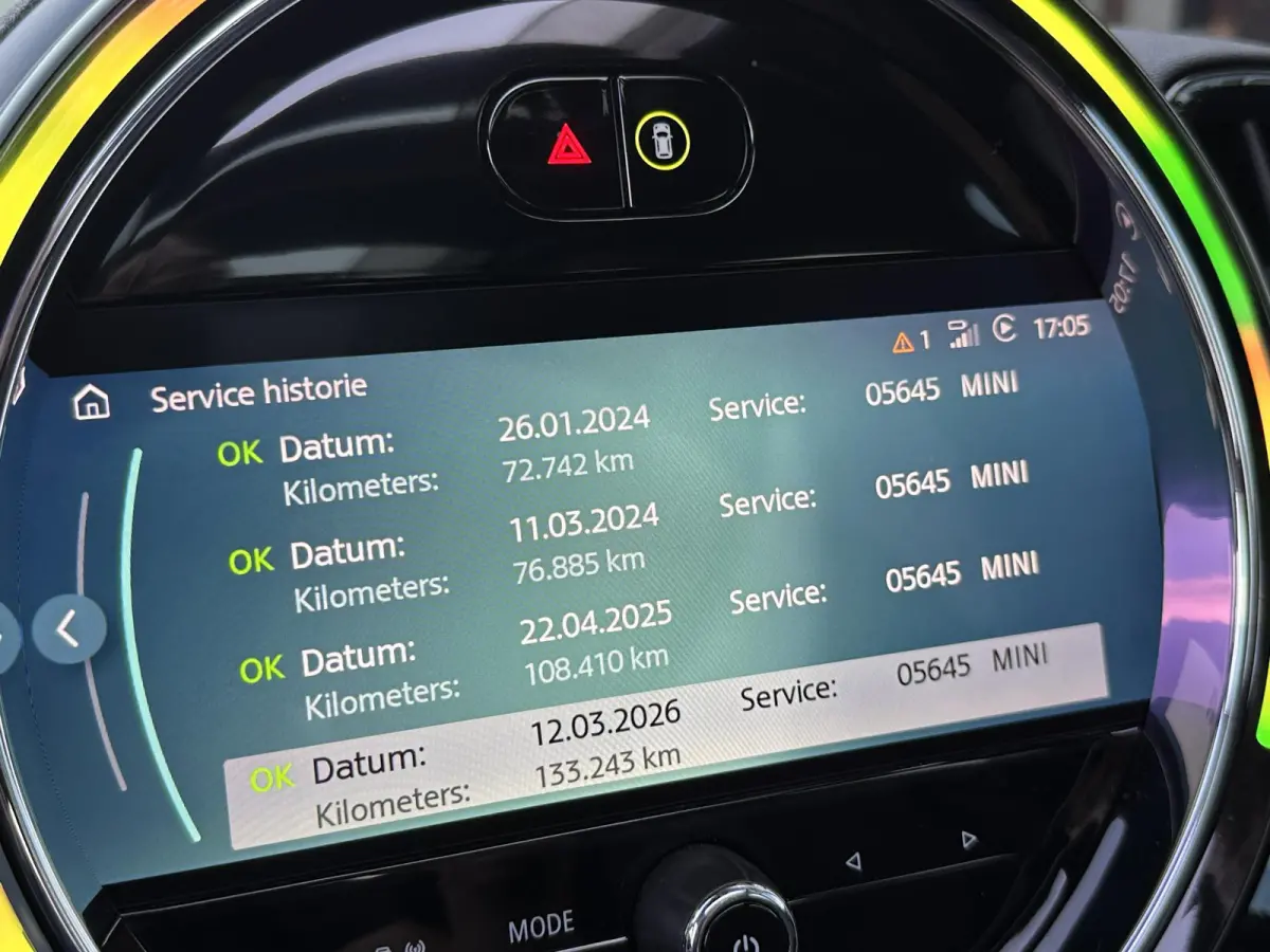 Cooper ALL4 AT | FACELIFT | 1e Eigenaar | Dealeronderhouden | Virtual Cockpit | PANO | Stoelverwarming | Navigatie | Carplay | Elektrische Achterklep | Achteruitrijcamera | Parkeersensoren |